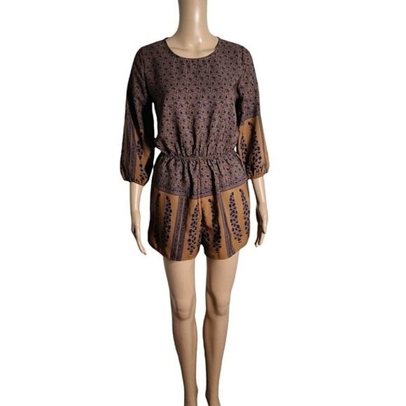 ILLA ILLA Open Back Mix Floral Romper Women's Size S - Picture 4 of 10